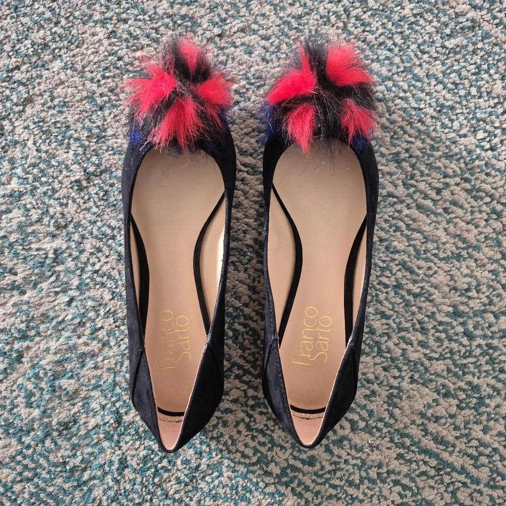 Franco Sarto Sukie Black Suede Flats Pom Pom Accent Pointed Toe Womens Sz 5.5 M